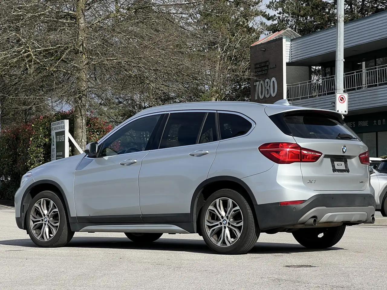 BMW X1 photo BMW X1