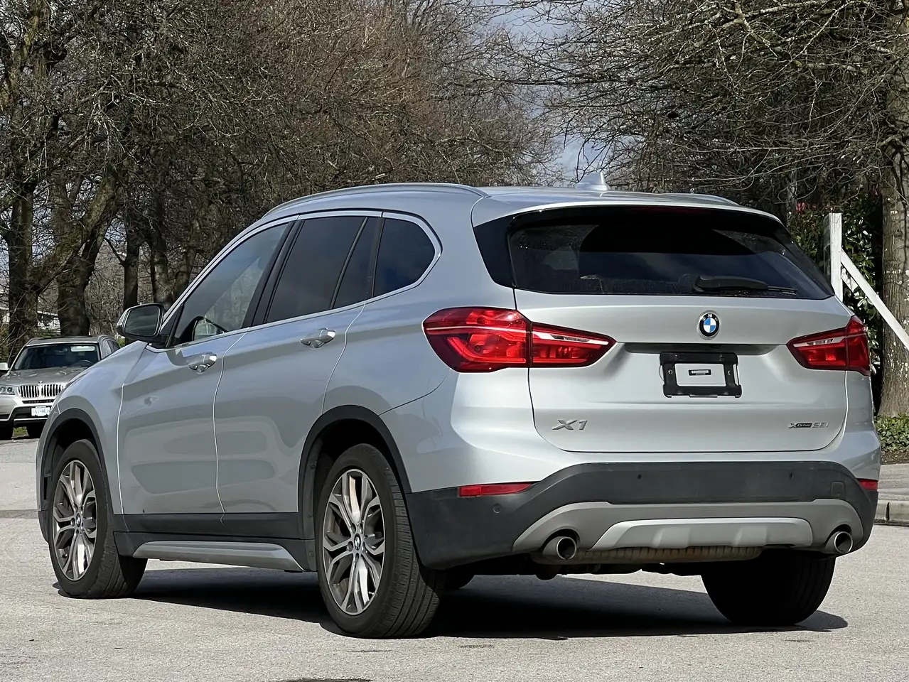 BMW X1 photo BMW X1