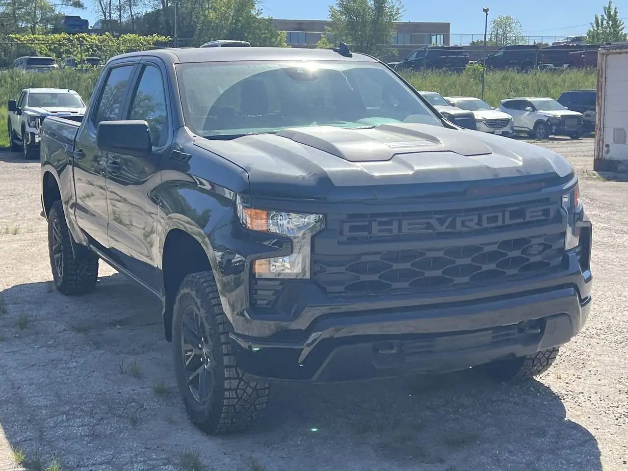 Chevrolet Silverado 1500 photo Chevrolet Silverado 1500