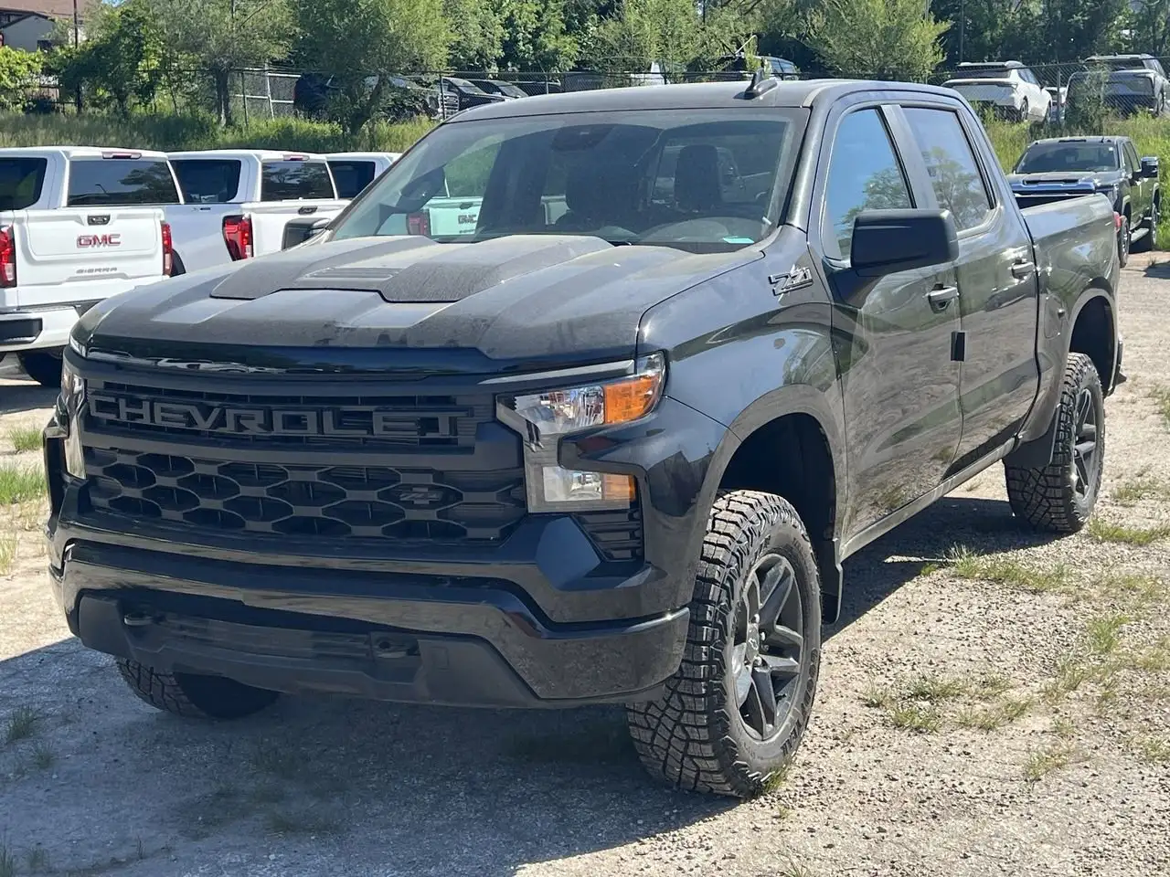 Chevrolet Silverado 1500 photo Chevrolet Silverado 1500