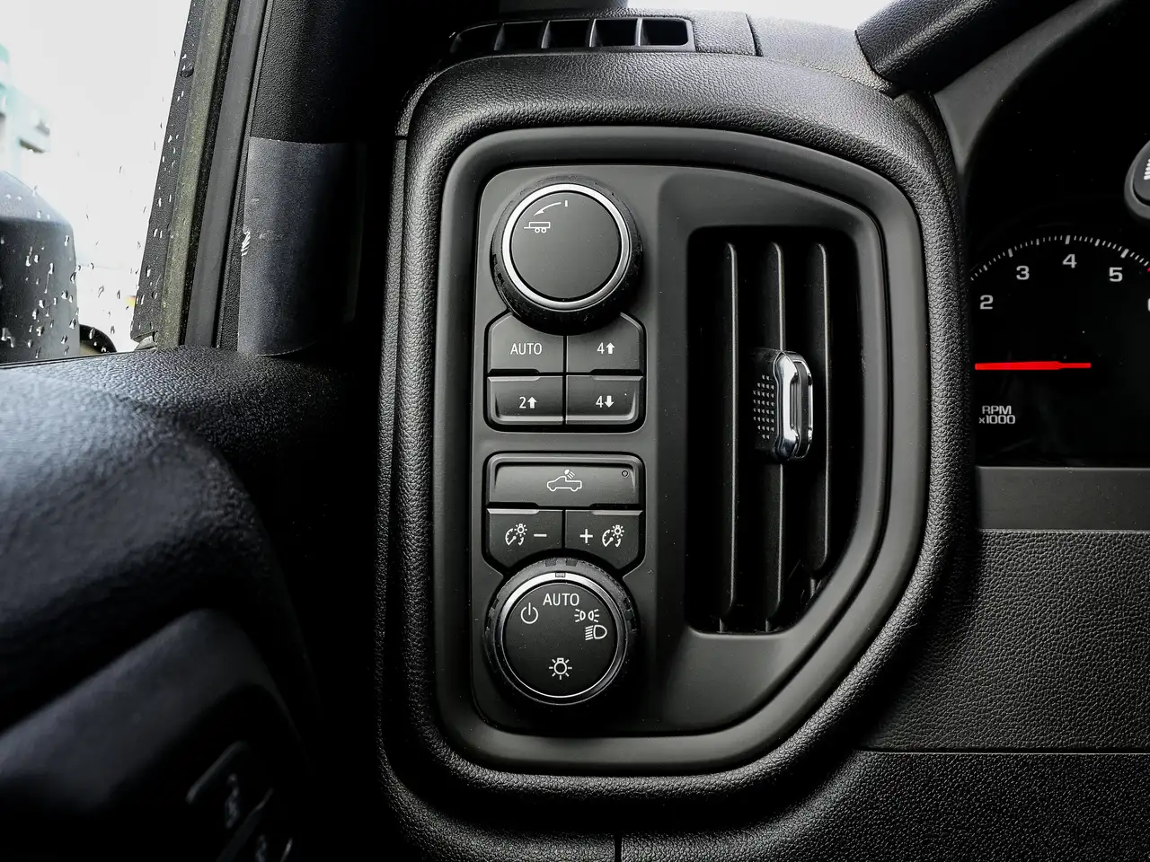 Chevrolet Silverado 2500 photo Chevrolet Silverado 2500