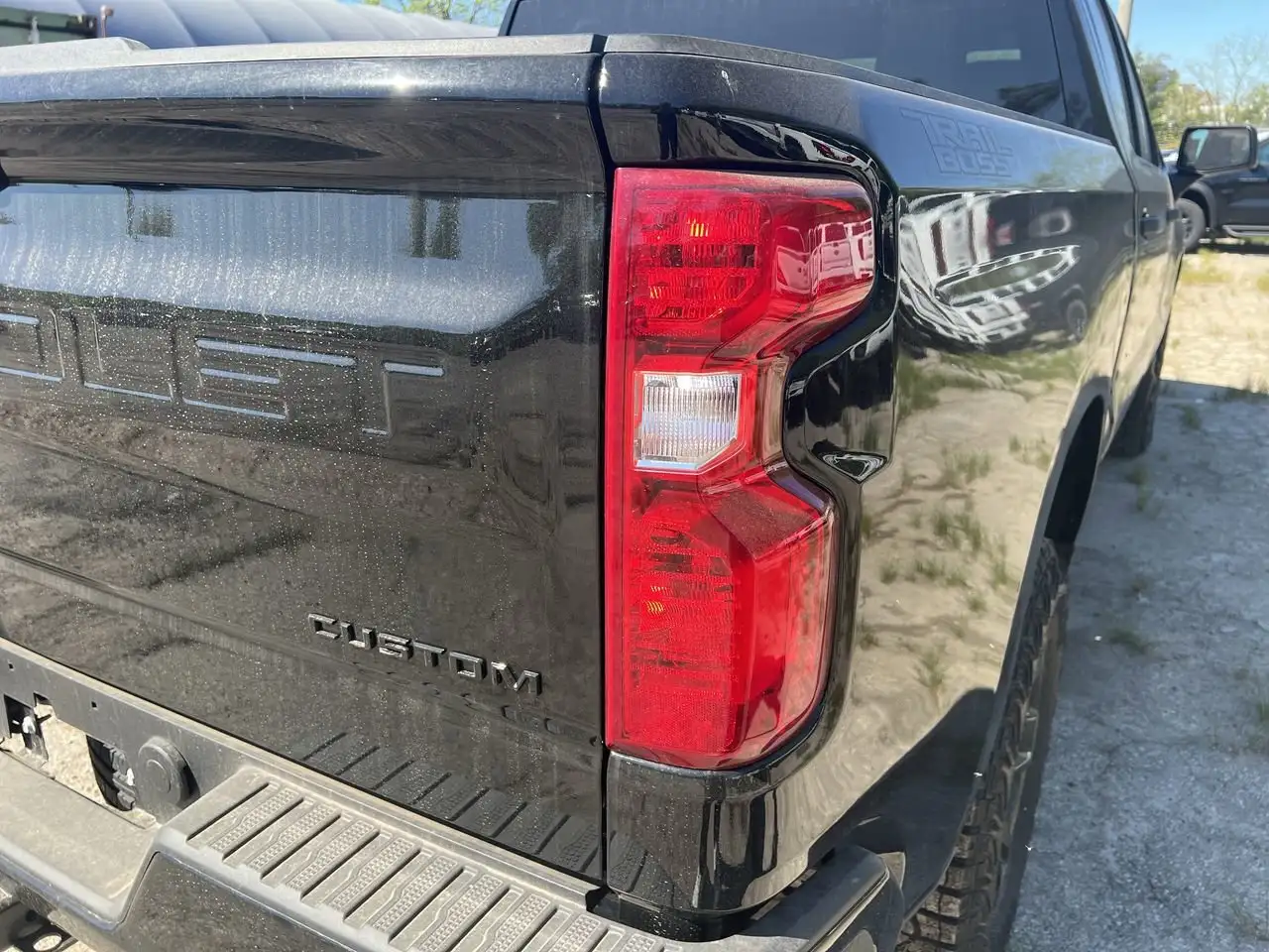 Chevrolet Silverado 1500 photo Chevrolet Silverado 1500
