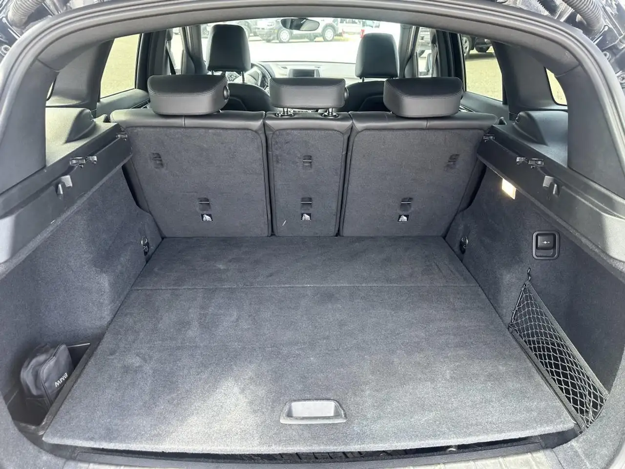 BMW X1 снимка BMW X1