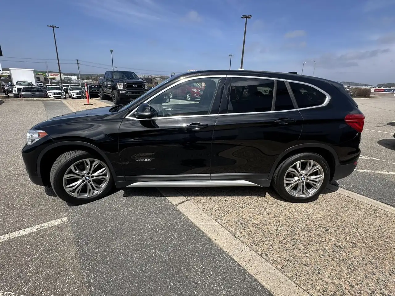 BMW X1 снимка BMW X1