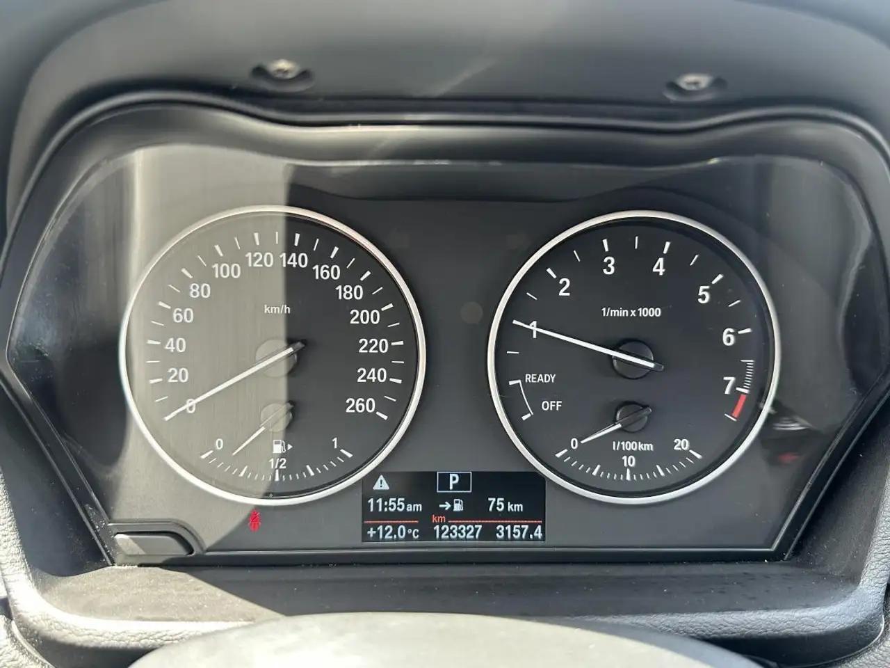 BMW X1 снимка BMW X1