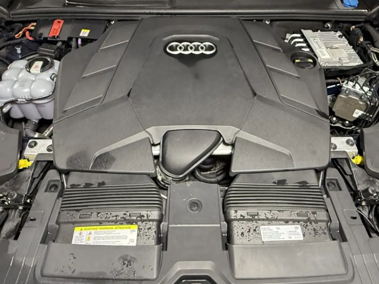 Audi Q8 fotografie Audi Q8