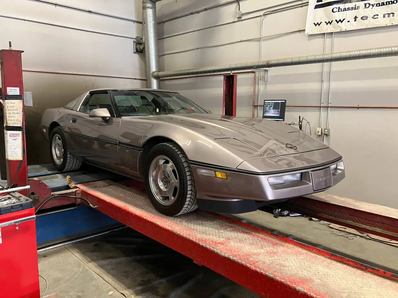 Chevrolet Corvette photo Chevrolet Corvette