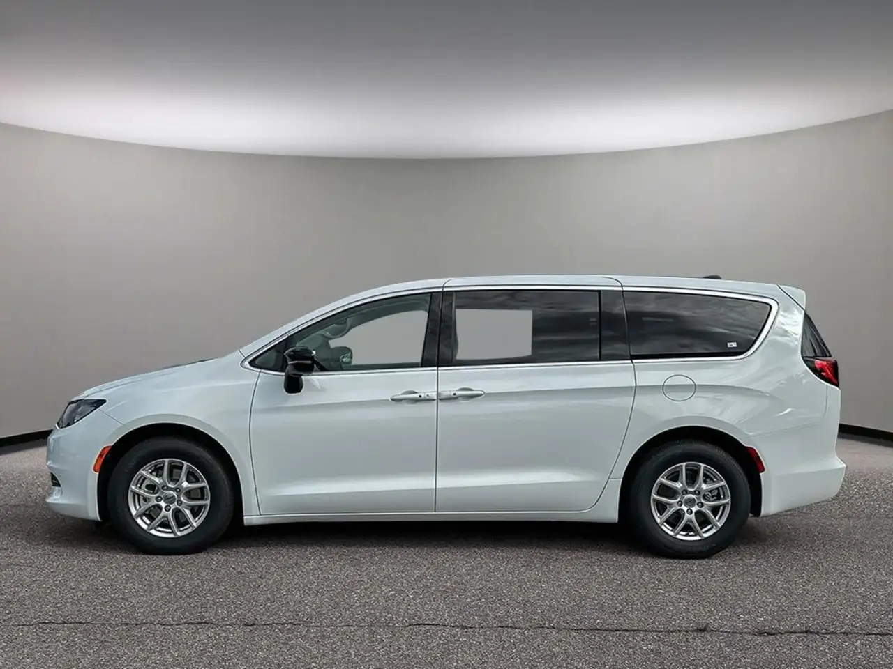 Chrysler Grand Caravan photo Chrysler Grand Caravan