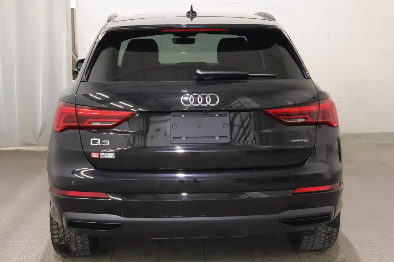 Audi Q3 снимка Audi Q3