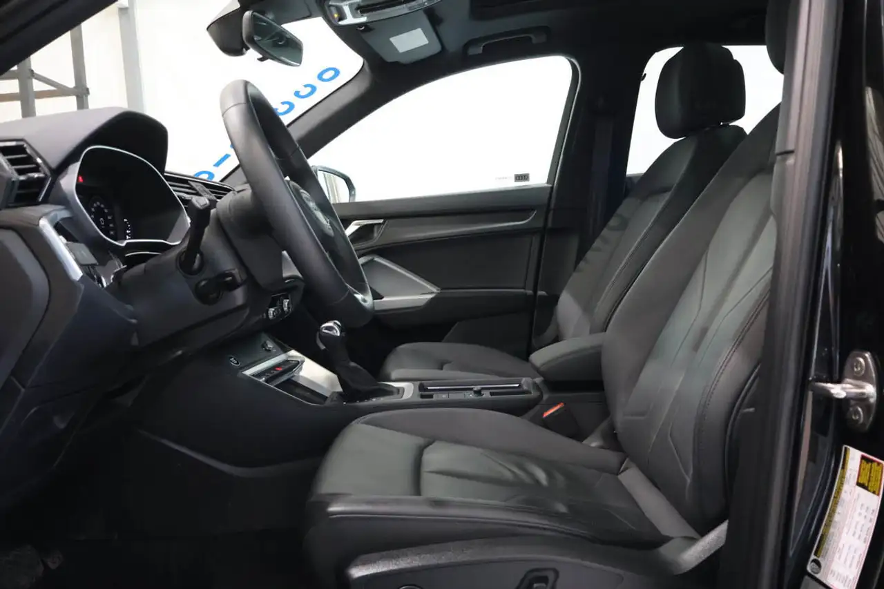 Audi Q3 снимка Audi Q3