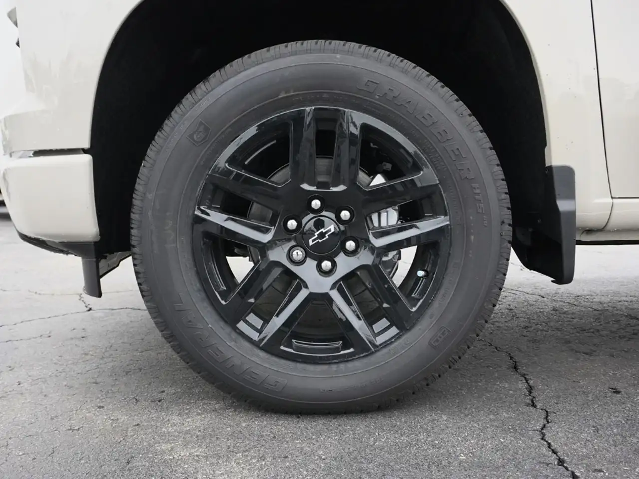 Chevrolet Silverado 1500 photo Chevrolet Silverado 1500