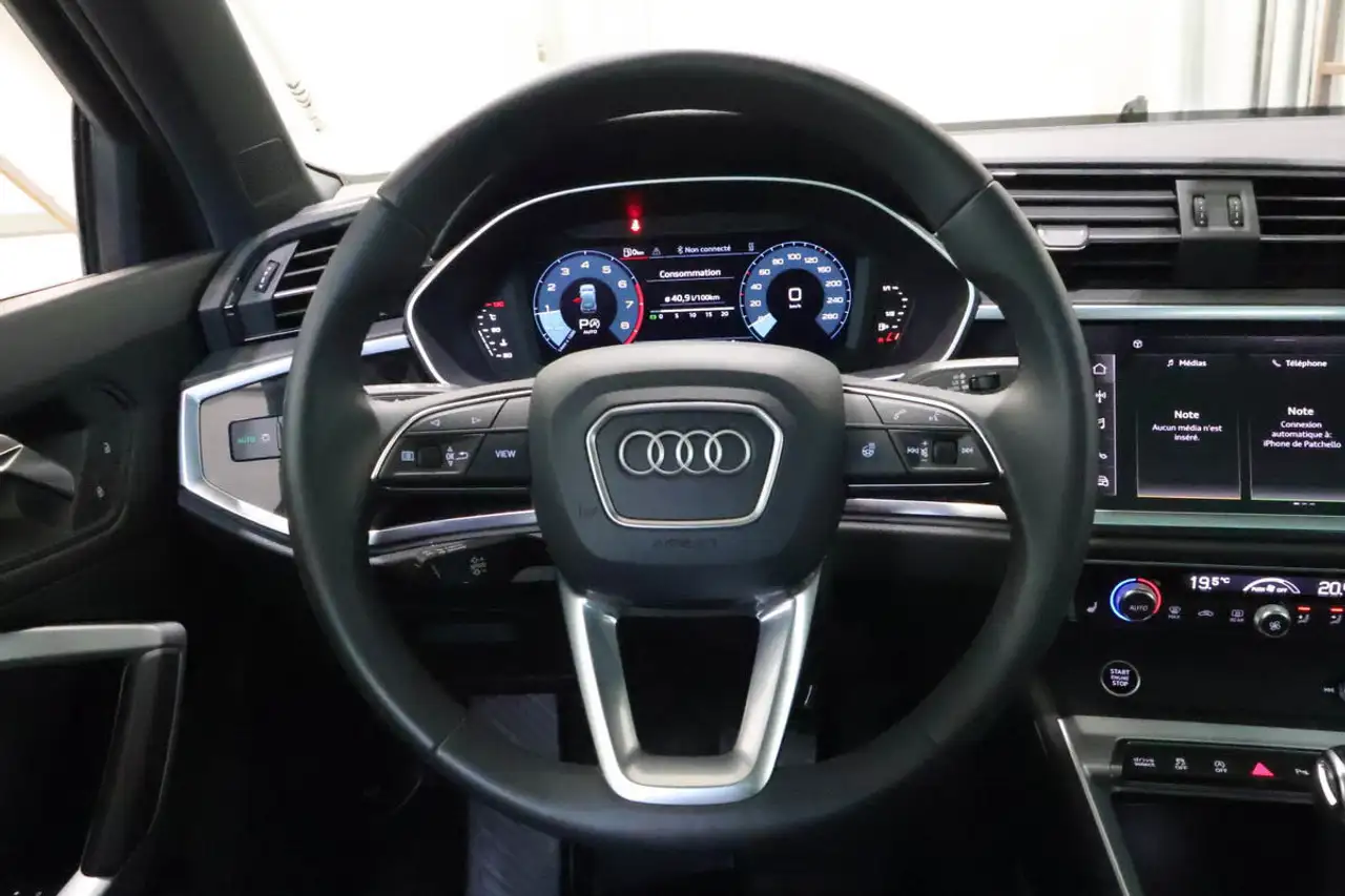 Audi Q3 снимка Audi Q3