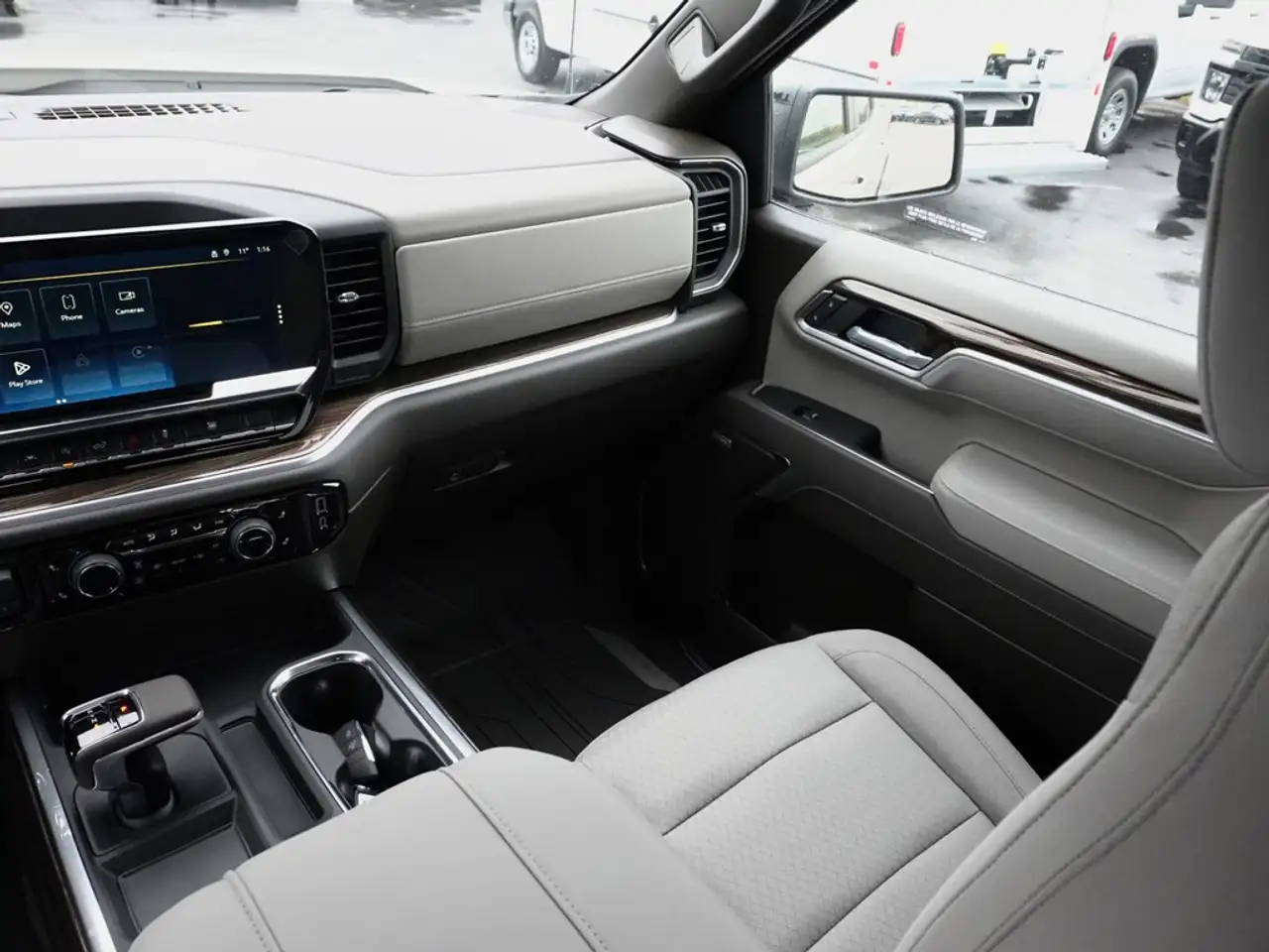 Chevrolet Silverado 1500 photo Chevrolet Silverado 1500