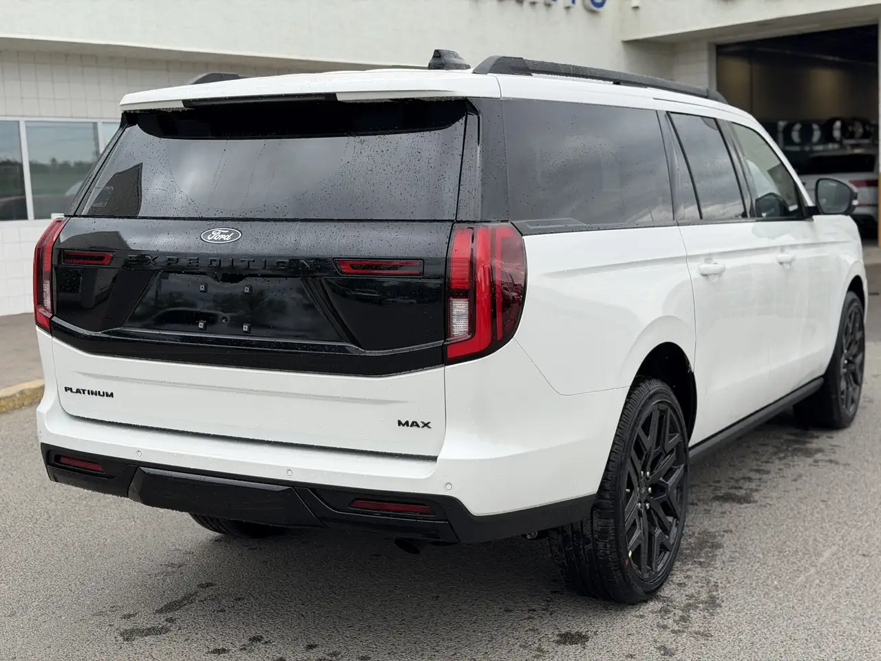 Ford Expedition снимка Ford Expedition