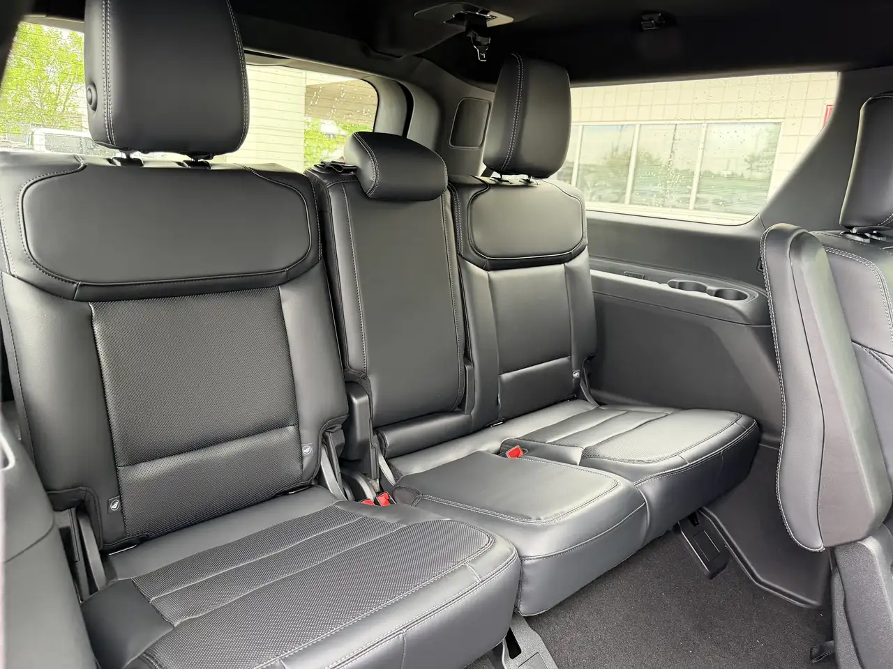 Ford Expedition снимка Ford Expedition