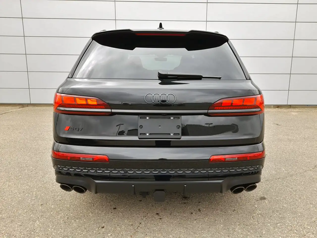Audi SQ7 снимка Audi SQ7