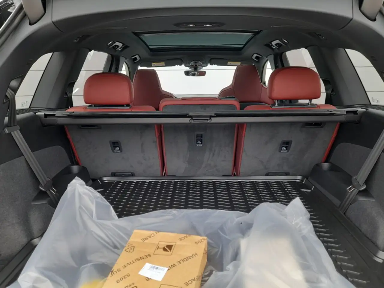 Audi SQ7 снимка Audi SQ7
