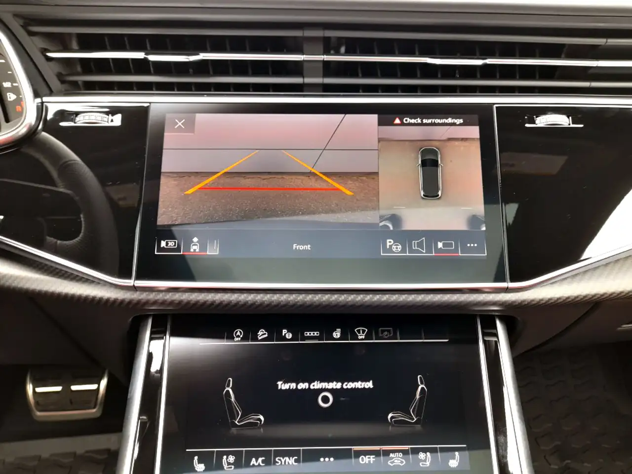 Audi SQ7 снимка Audi SQ7