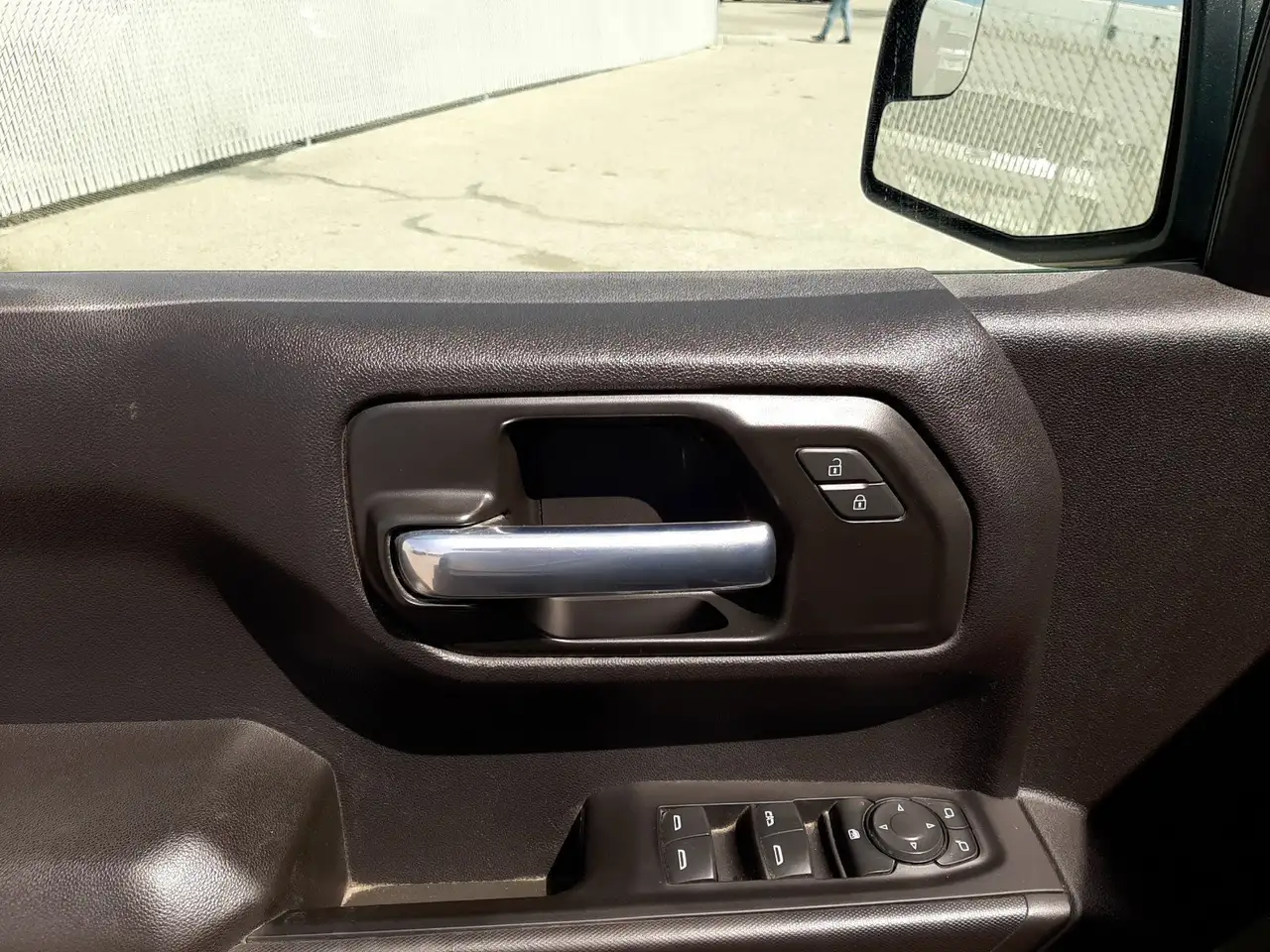 Chevrolet Silverado 1500 photo Chevrolet Silverado 1500