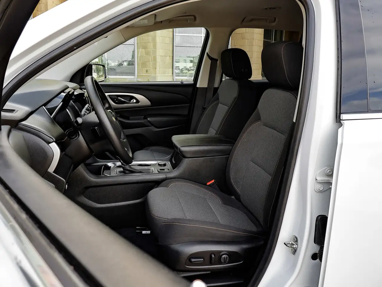 Chevrolet Traverse photo Chevrolet Traverse