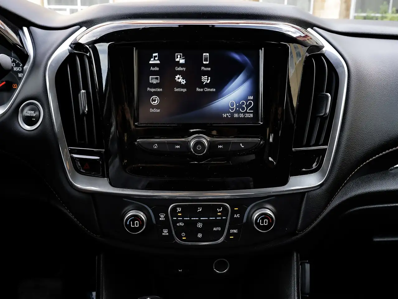 Chevrolet Traverse photo Chevrolet Traverse