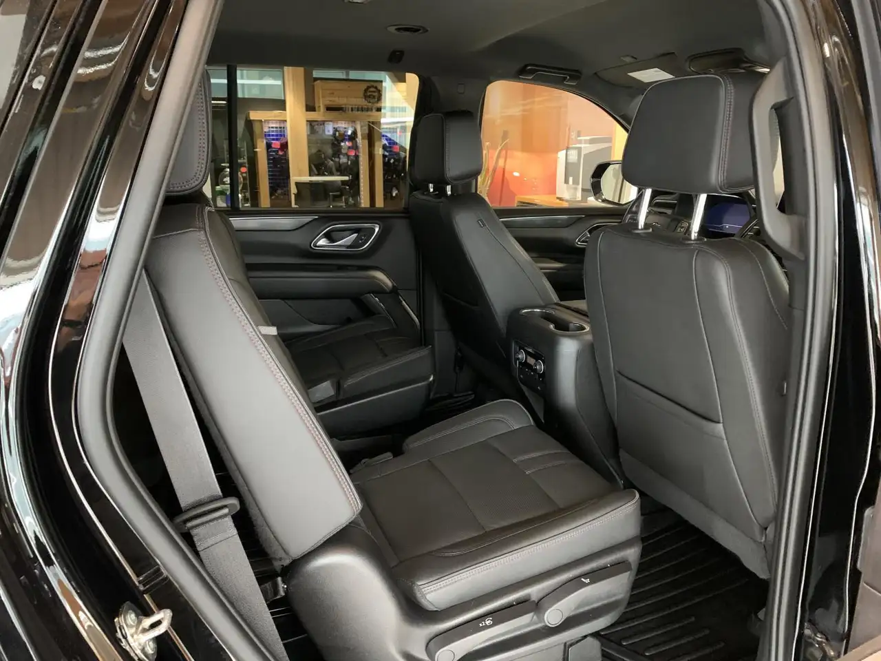 Chevrolet Tahoe снимка Chevrolet Tahoe