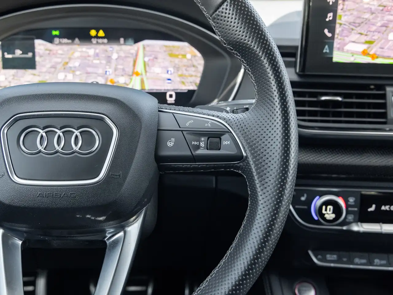 Audi SQ5 fotografie Audi SQ5