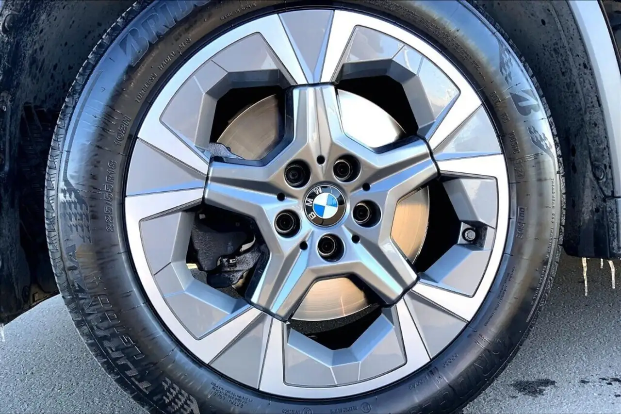 BMW X1 снимка BMW X1