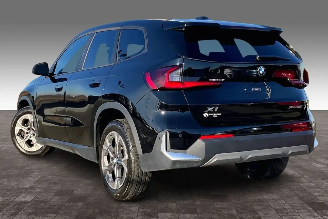 BMW X1 снимка BMW X1