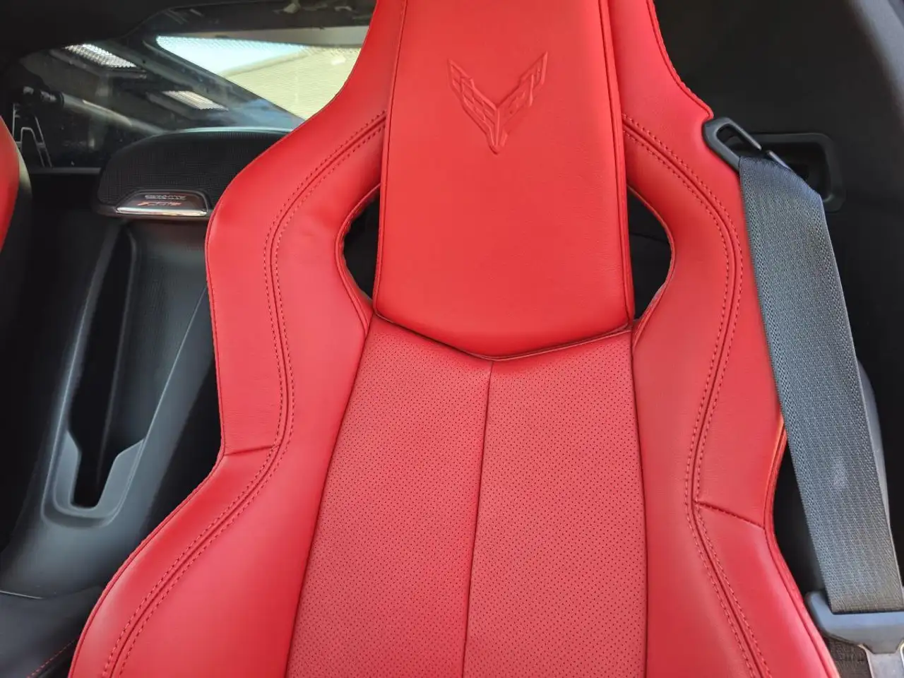 Chevrolet Corvette снимка Chevrolet Corvette