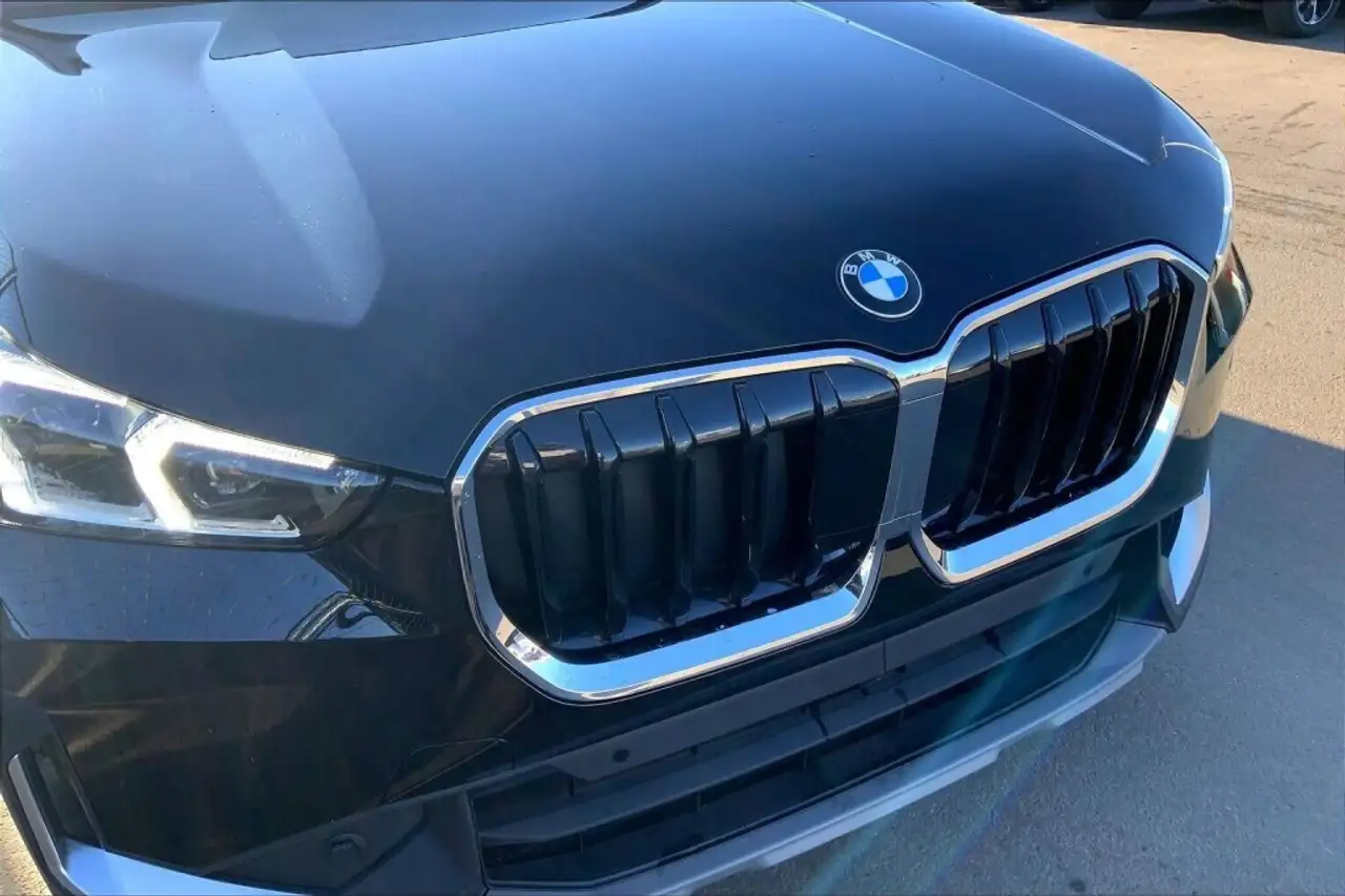 BMW X1 снимка BMW X1