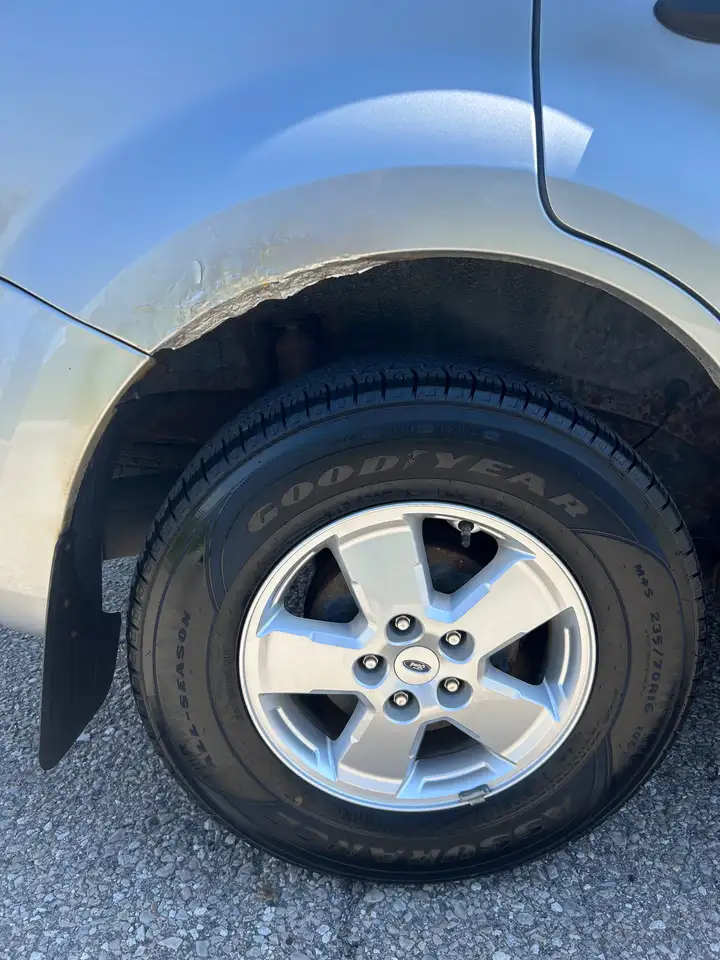 Ford Escape photo Ford Escape
