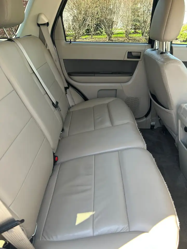 Ford Escape photo Ford Escape