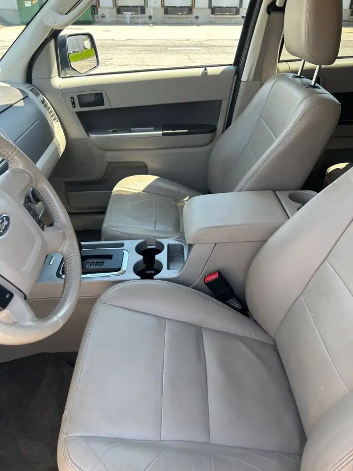 Ford Escape photo Ford Escape