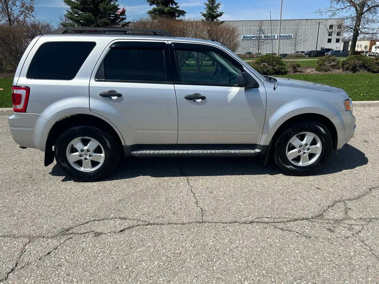 Ford Escape photo Ford Escape
