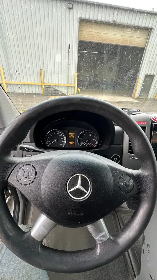 Mercedes-Benz Sprinter снимка Mercedes-Benz Sprinter