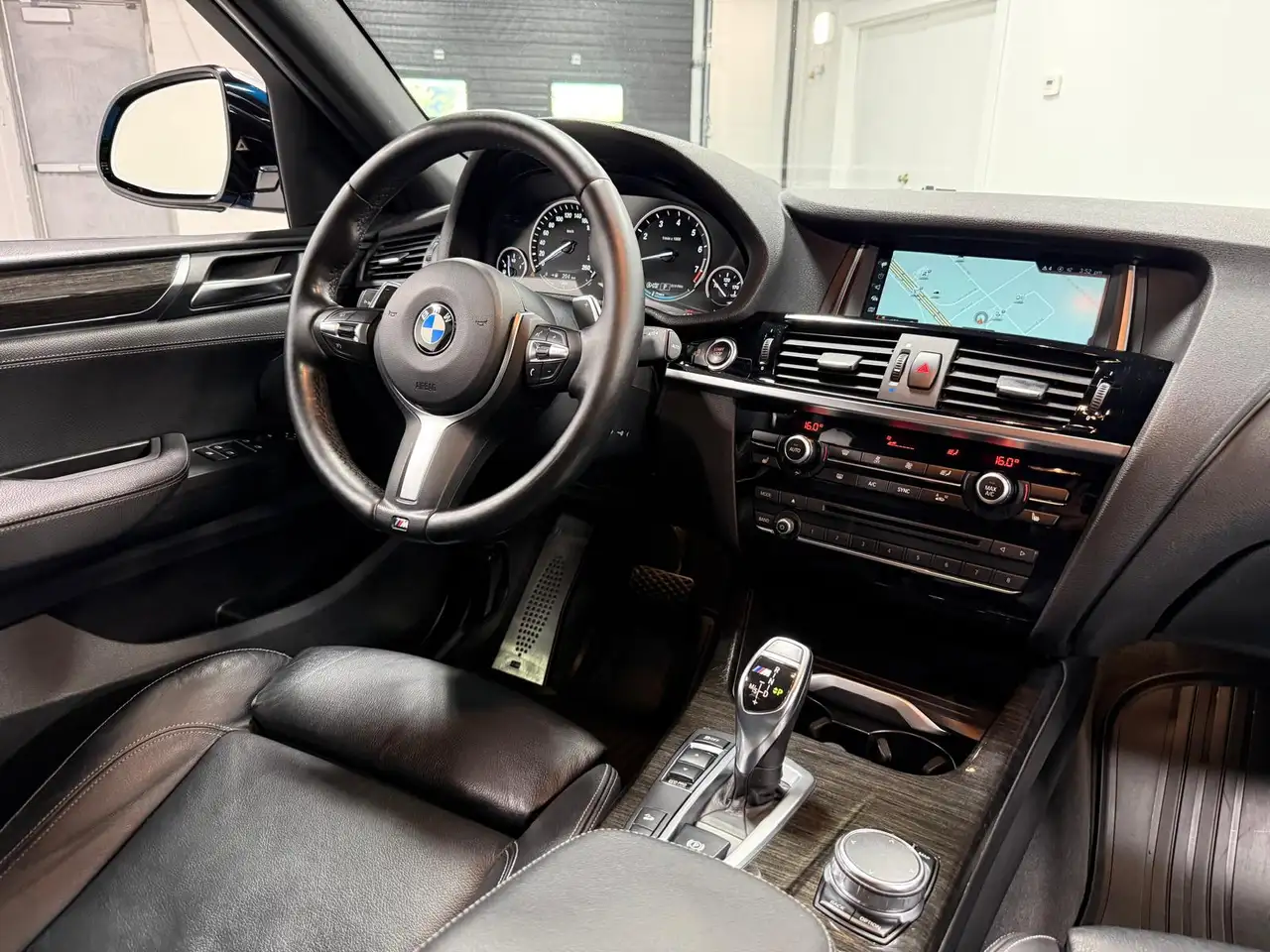 BMW X4 снимка BMW X4