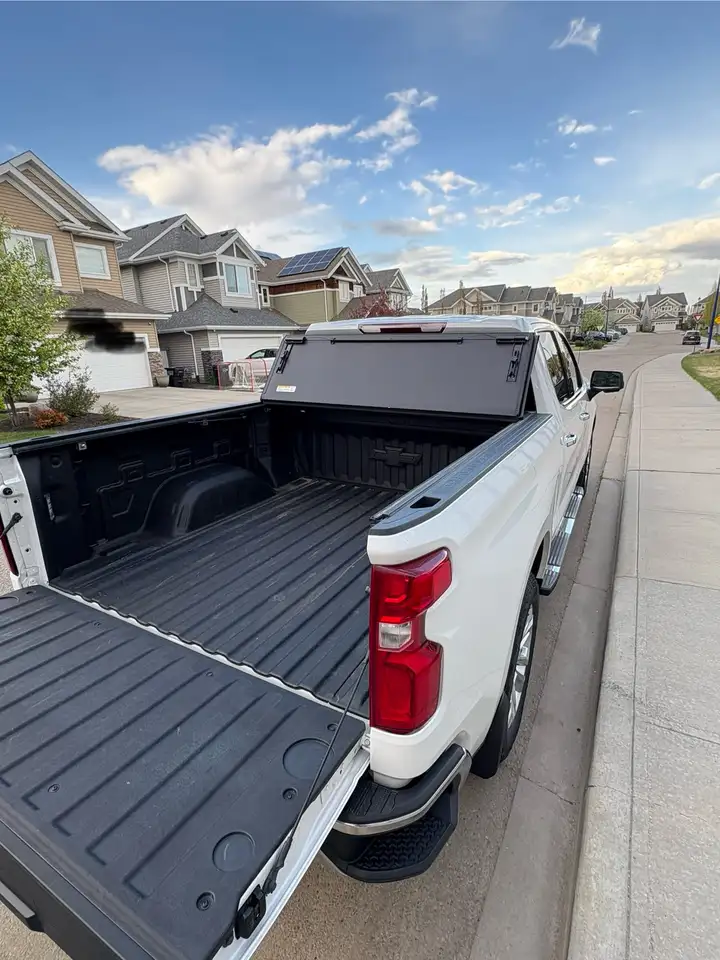 Chevrolet Silverado 1500 photo Chevrolet Silverado 1500
