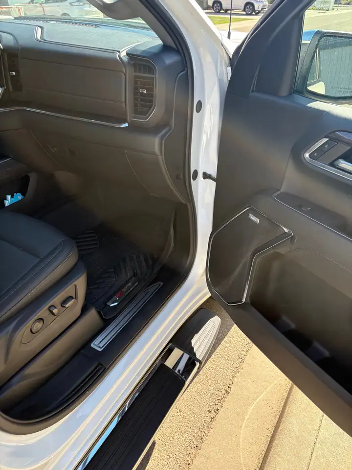 Chevrolet Silverado 1500 photo Chevrolet Silverado 1500