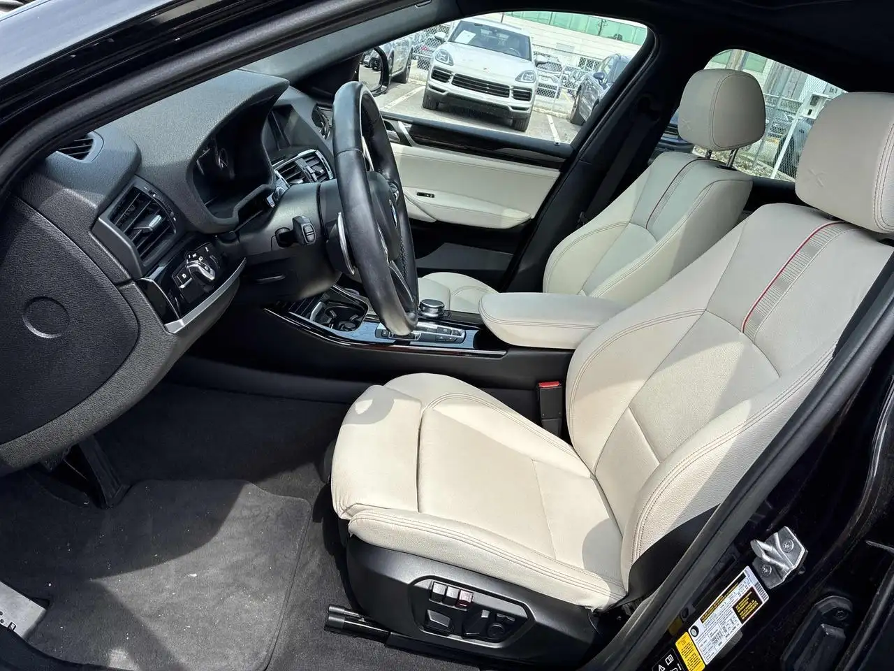 BMW X4 photo BMW X4