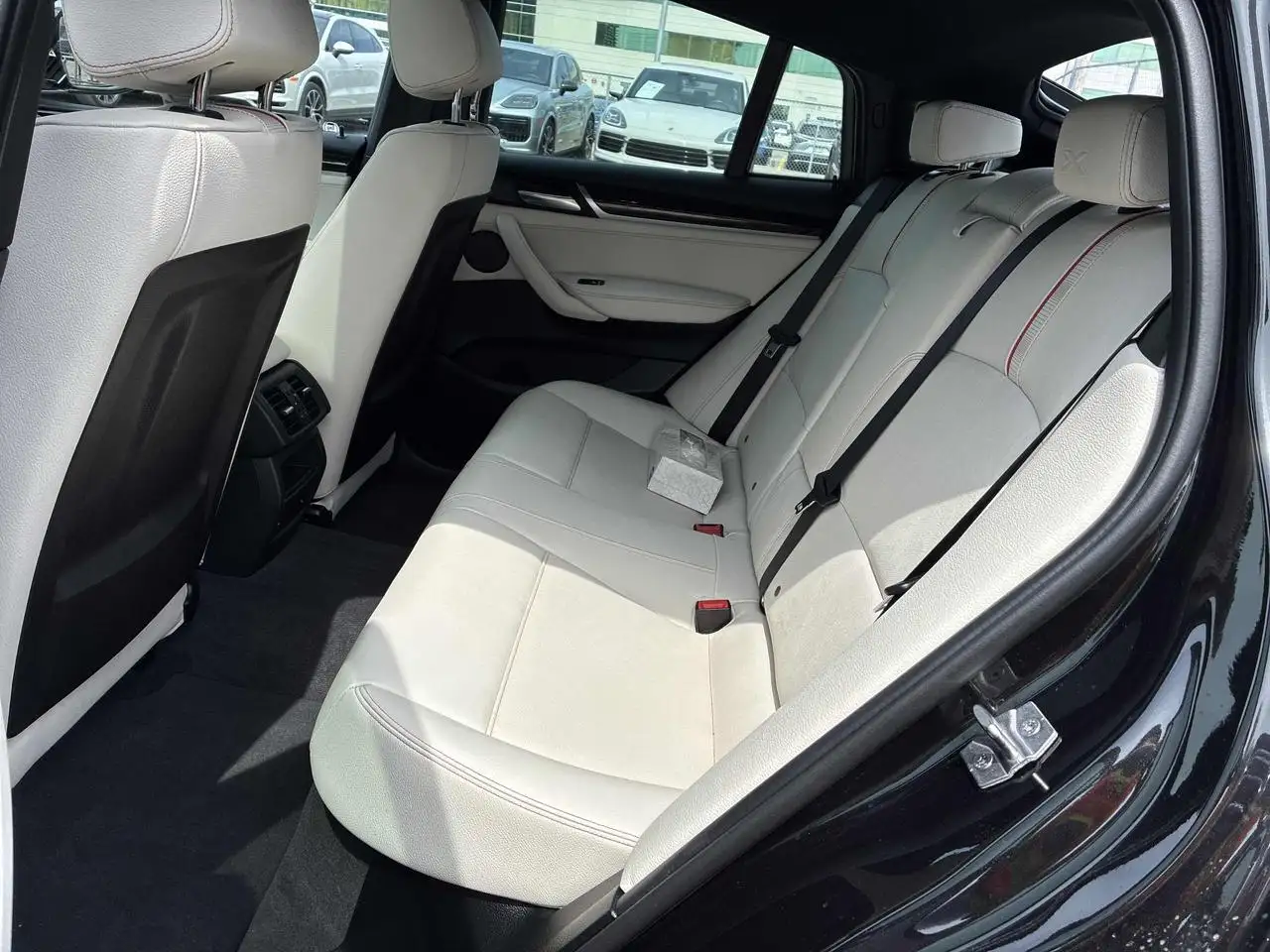 BMW X4 photo BMW X4