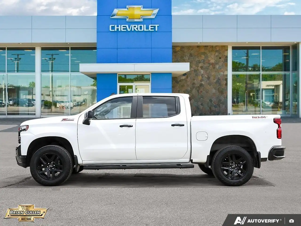 Chevrolet Silverado 1500 снимка Chevrolet Silverado 1500