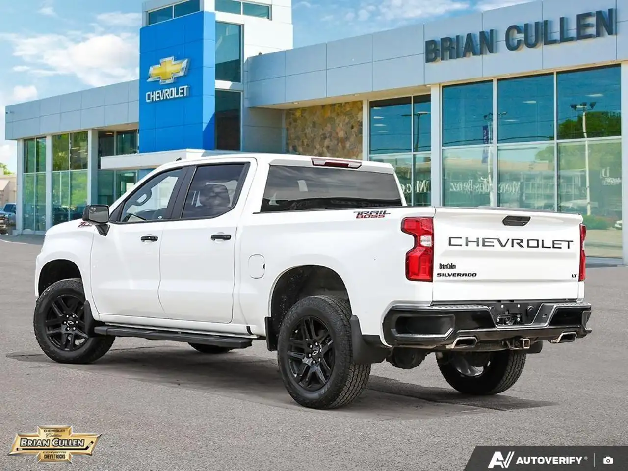 Chevrolet Silverado 1500 снимка Chevrolet Silverado 1500