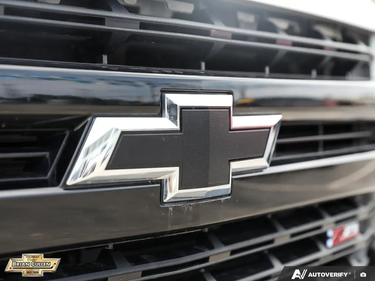 Chevrolet Silverado 1500 снимка Chevrolet Silverado 1500