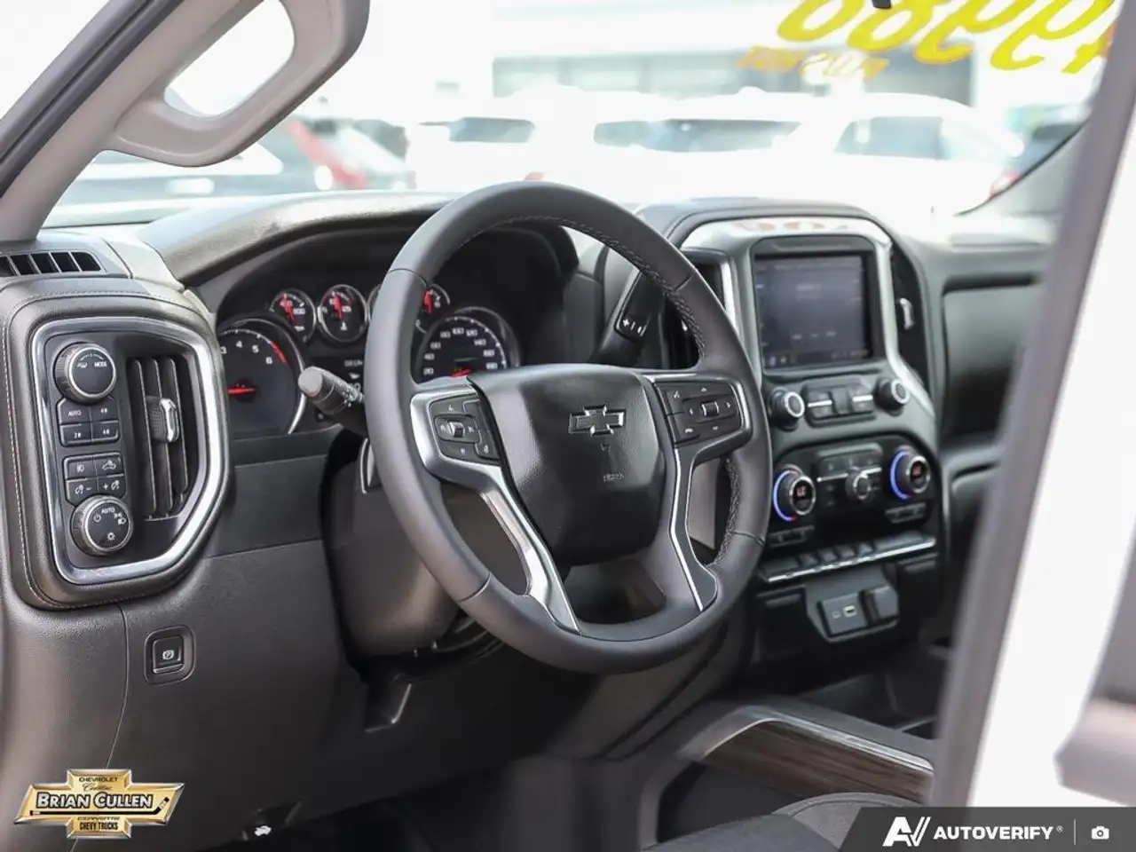 Chevrolet Silverado 1500 снимка Chevrolet Silverado 1500