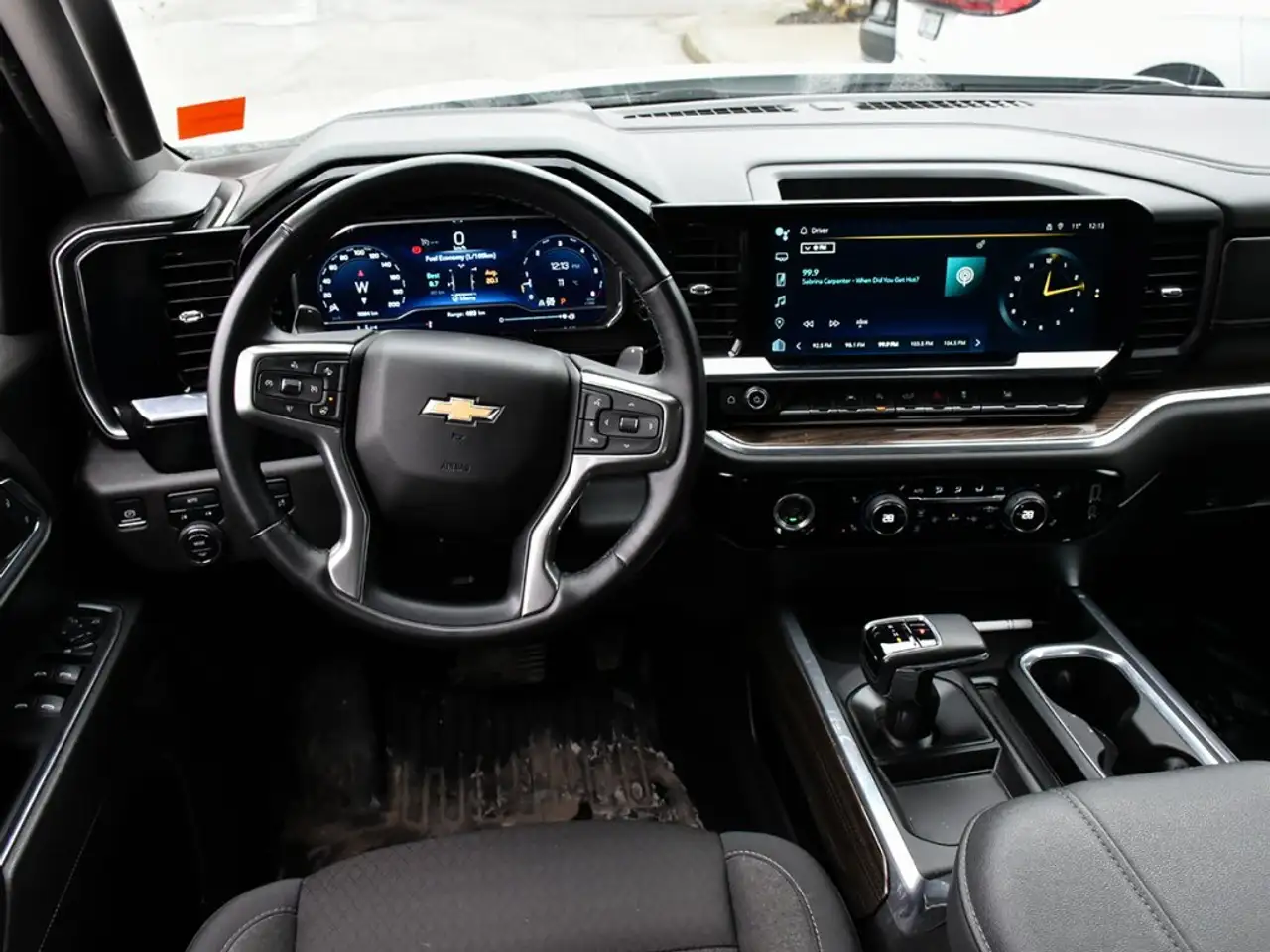 Chevrolet Silverado 1500 снимка Chevrolet Silverado 1500