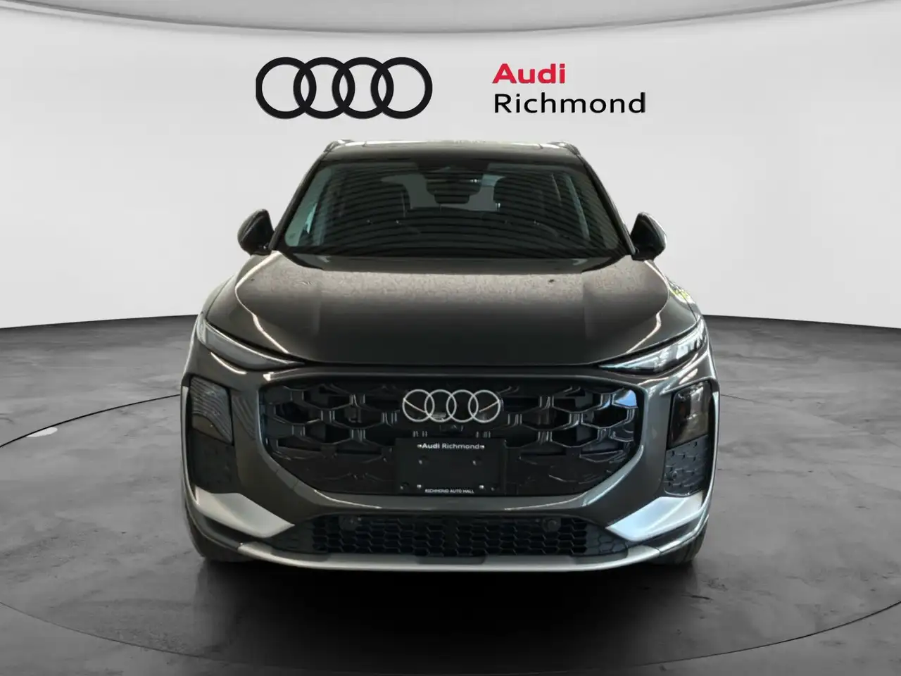 Audi Q3 снимка Audi Q3