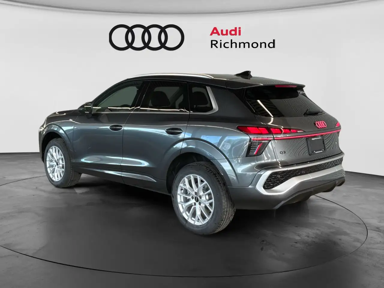 Audi Q3 снимка Audi Q3