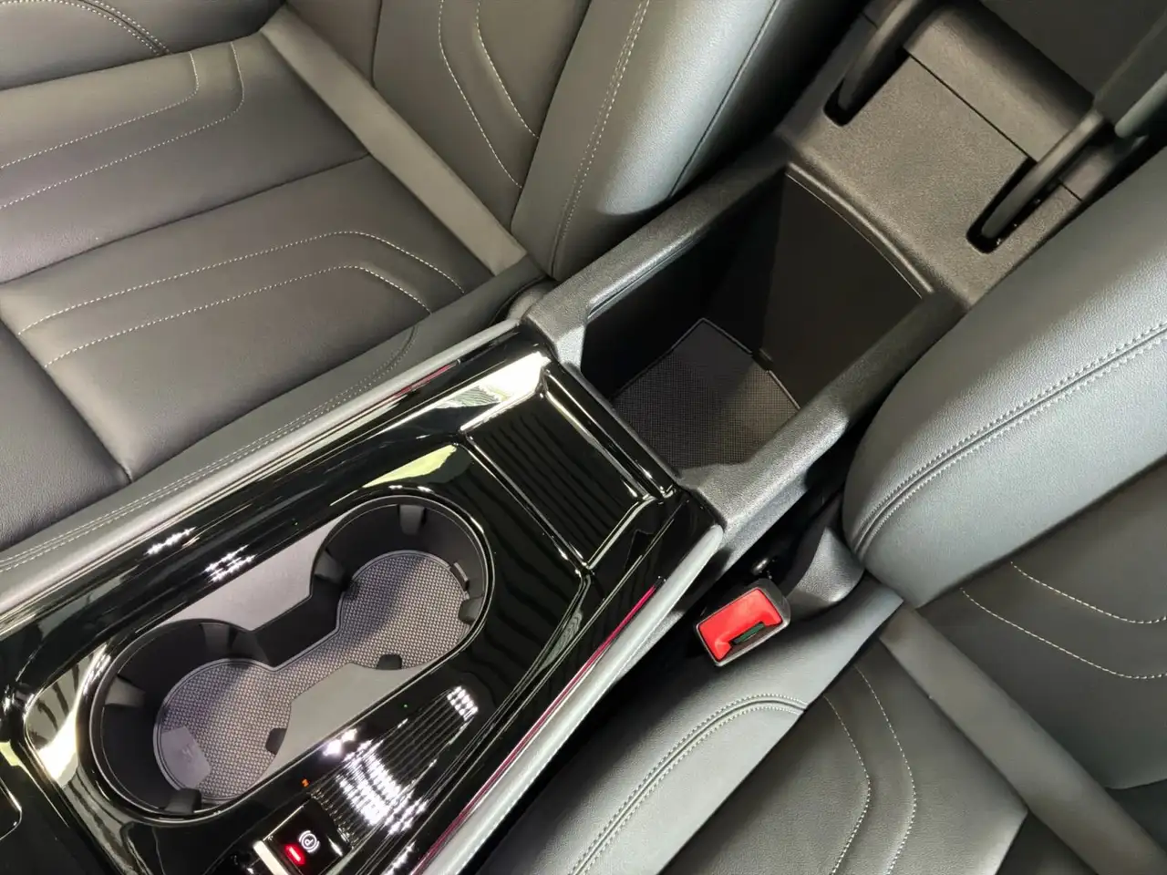 Audi Q3 снимка Audi Q3
