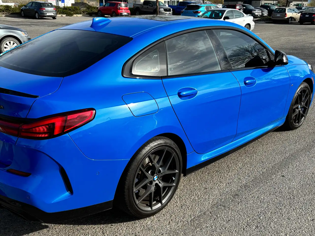 BMW 2 Series photo BMW 2 Series